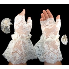 Victorian Style Ecru Fingerless Gloves