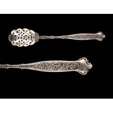 Sterling Dresden Whiting Pierced and Scalloped Olive Spoon
